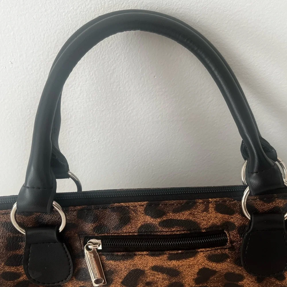 Primeware Wine Clutch Thermal Bag Cougar Animal Print Tote 750ml